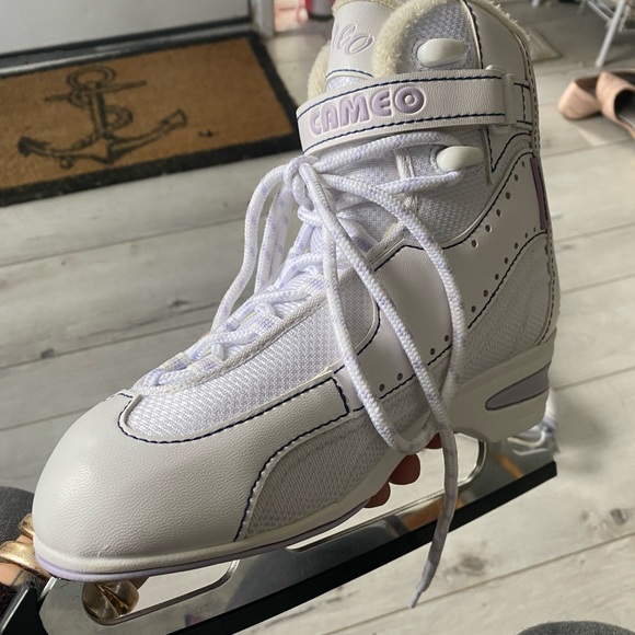 Jackson Ultima ST7000 Size 5 or size 3 Kids Softec Figure Skating Ice Skates - Picture 3 of 4